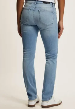 Straight | Jeans*Silvercreek Luna Straight Jeans